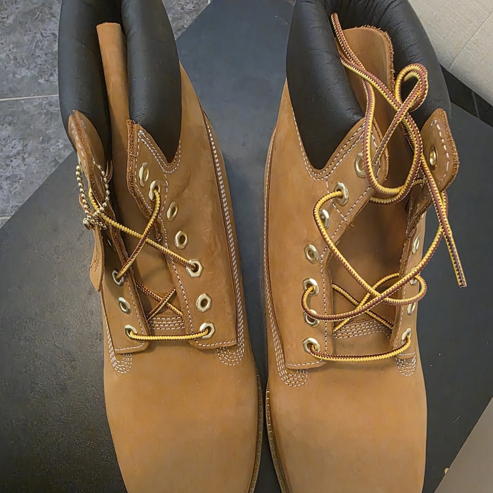 Men's Wheat Timberland Premium 6" Boots - Picture 13 of 15